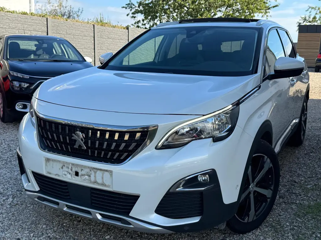 Peugeot 3008 1,5 d manuál - 2019 - 240tkm .